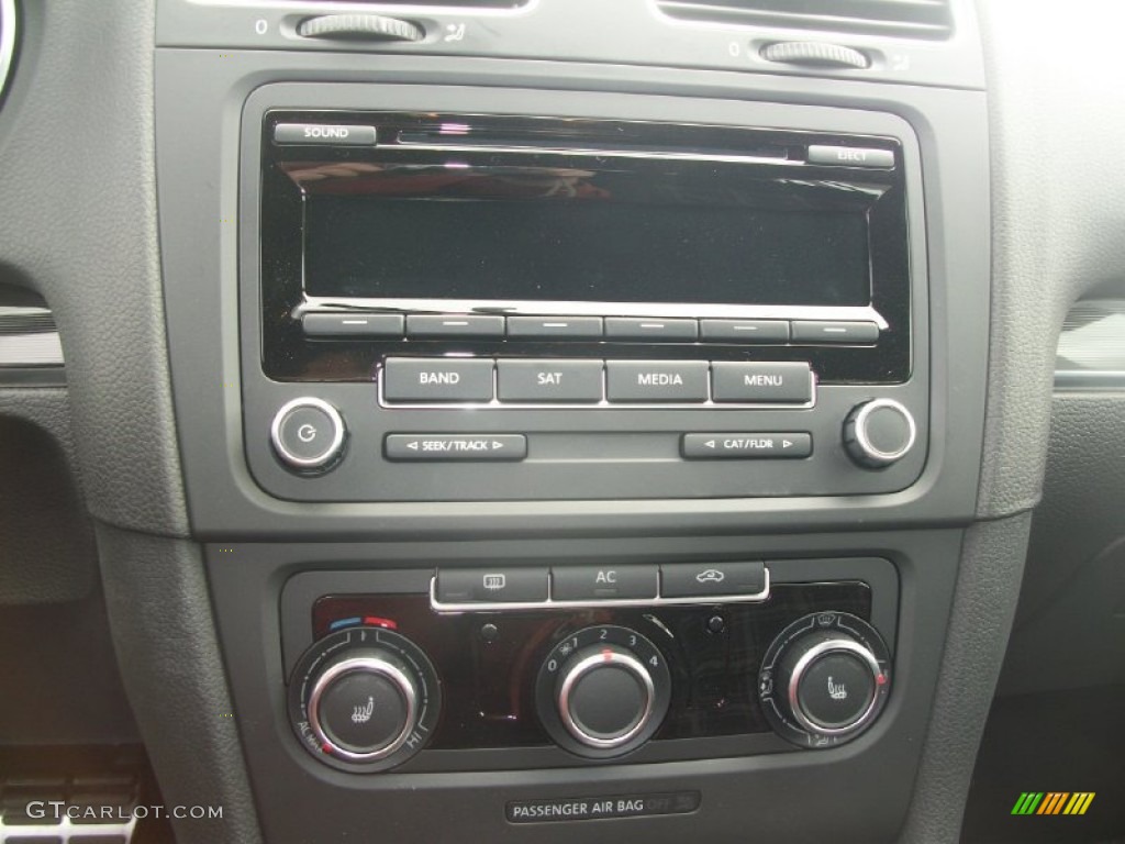 2012 Volkswagen GTI 4 Door Controls Photo #64115359