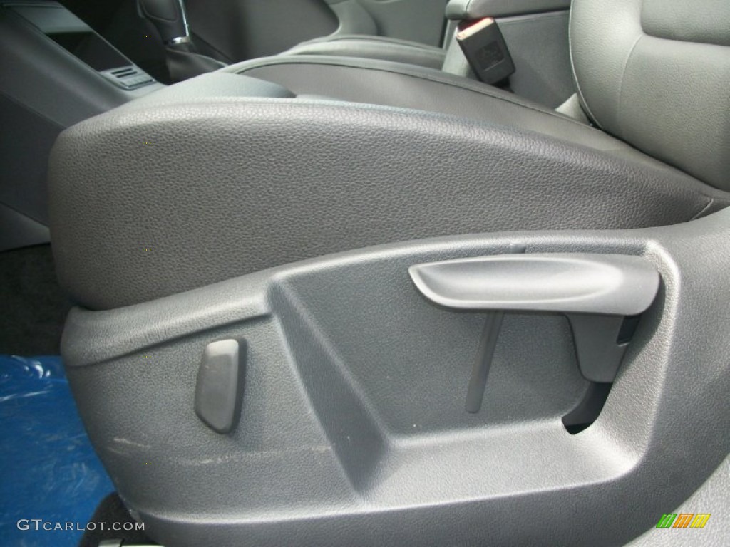 2012 Tiguan SE 4Motion - Deep Black Metallic / Black photo #11