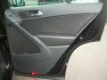 Deep Black Metallic - Tiguan SE 4Motion Photo No. 24