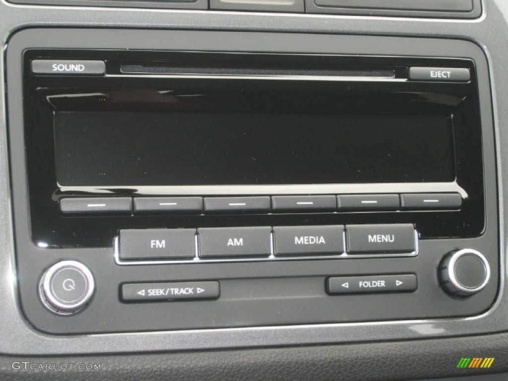 2012 Volkswagen Tiguan S 4Motion Audio System Photos