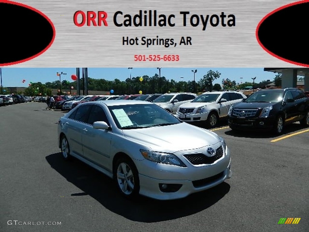 2010 Camry SE V6 - Classic Silver Metallic / Dark Charcoal photo #1