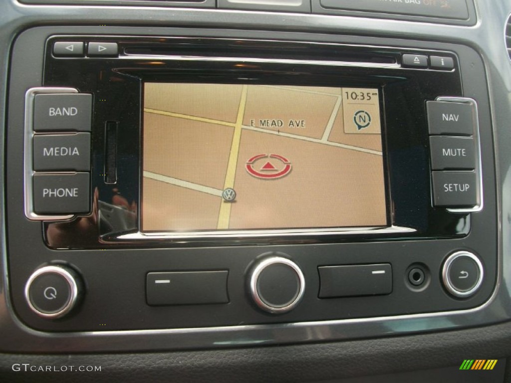 2012 Tiguan SE 4Motion - Deep Black Metallic / Black photo #14