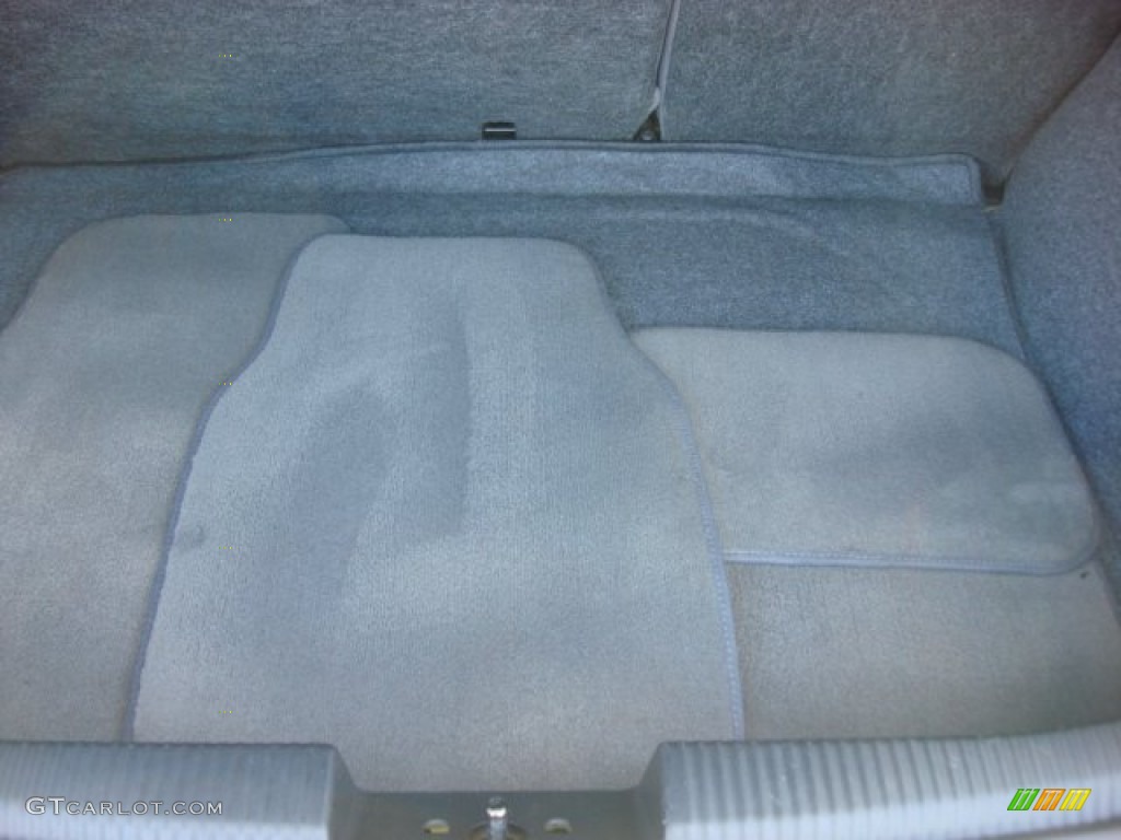 2003 Focus ZX5 Hatchback - Screaming Yellow / Medium Graphite photo #16