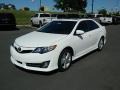 Super White - Camry SE Photo No. 7