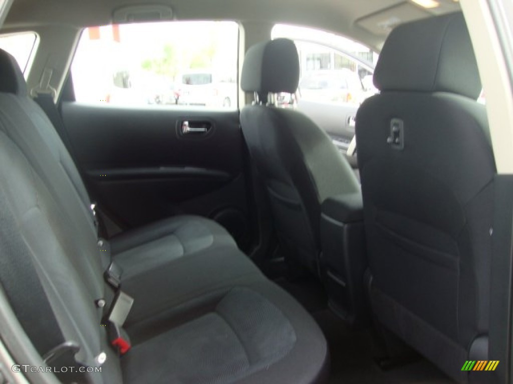 2011 Rogue S AWD - Platinum Graphite / Black photo #20