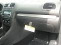 Black - Golf 4 Door Photo No. 17