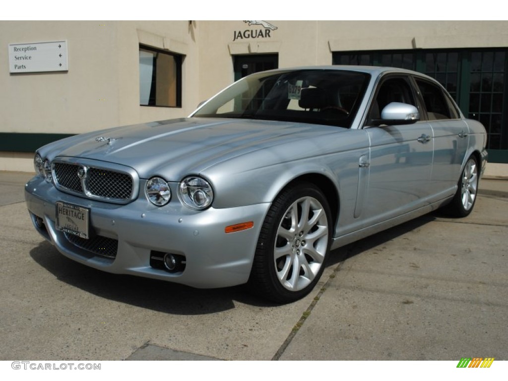 2009 XJ XJ8 - Liquid Silver / Charcoal/Charcoal photo #1