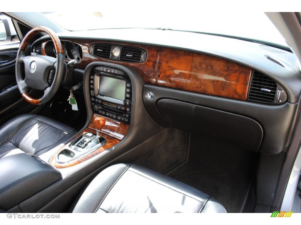 2009 Jaguar XJ XJ8 Charcoal/Charcoal Dashboard Photo #64121470