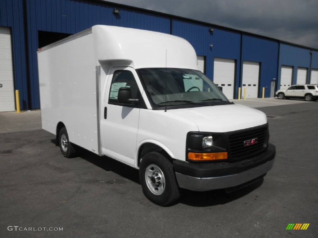 2012 GMC Savana Cutaway 3500 Commercial Moving Truck Exterior Photos