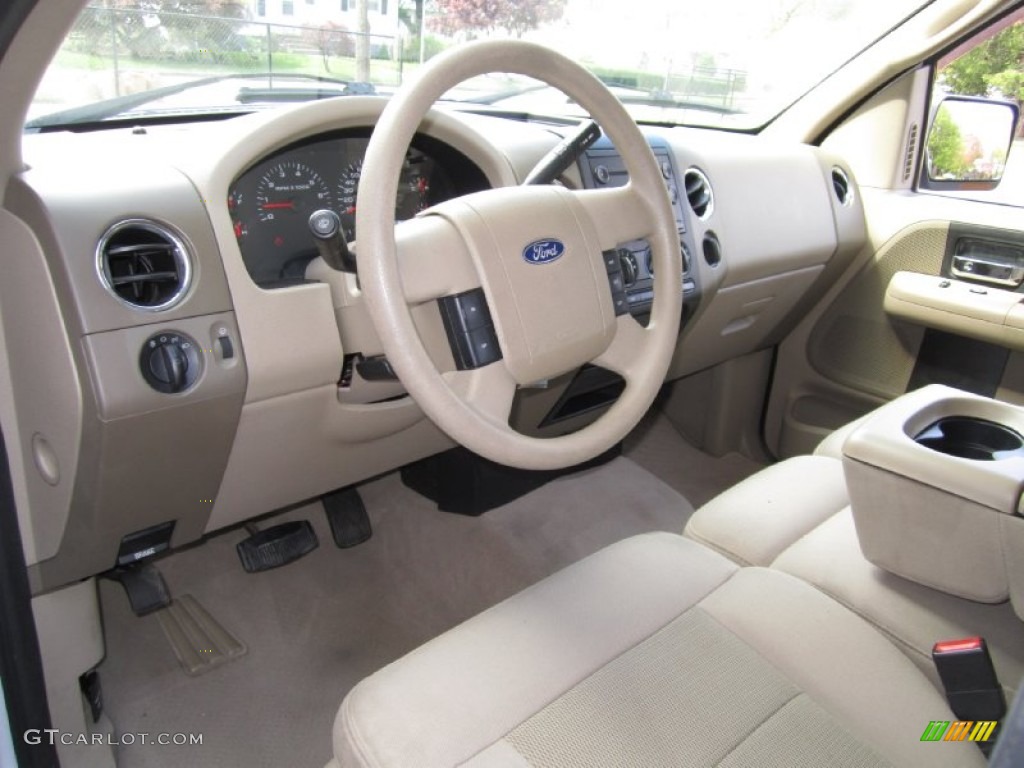 2004 F150 XLT SuperCrew 4x4 - Oxford White / Tan photo #16