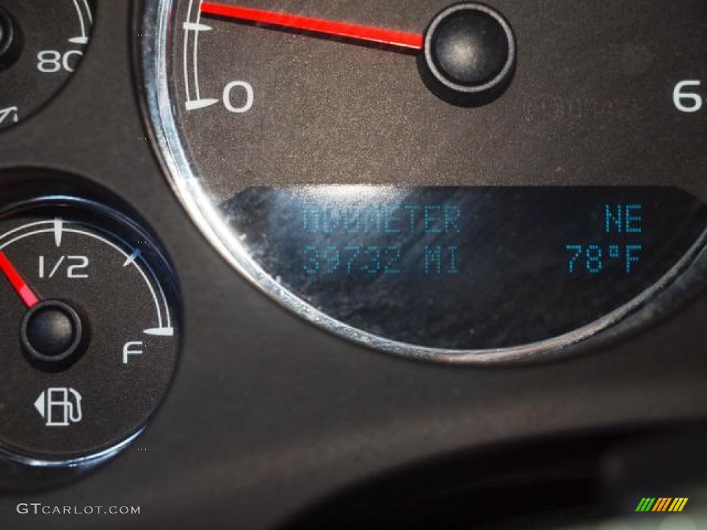 2011 Tahoe LT 4x4 - Summit White / Ebony photo #15