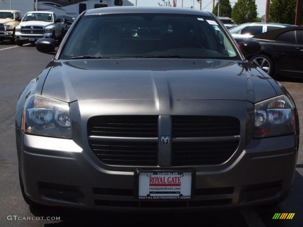 2005 Magnum SXT - Mineral Gray Metallic / Dark Slate Gray/Light Graystone photo #8