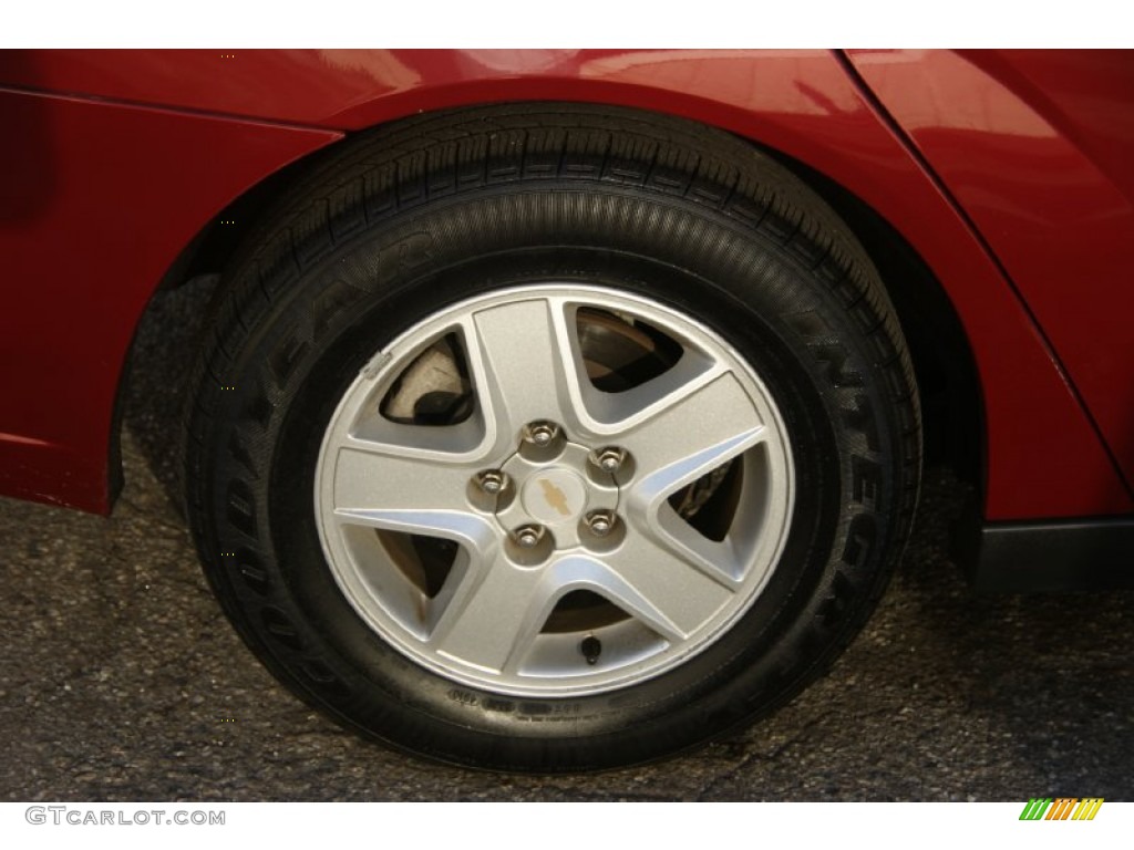 2004 Malibu LS V6 Sedan - Sport Red Metallic / Neutral photo #19