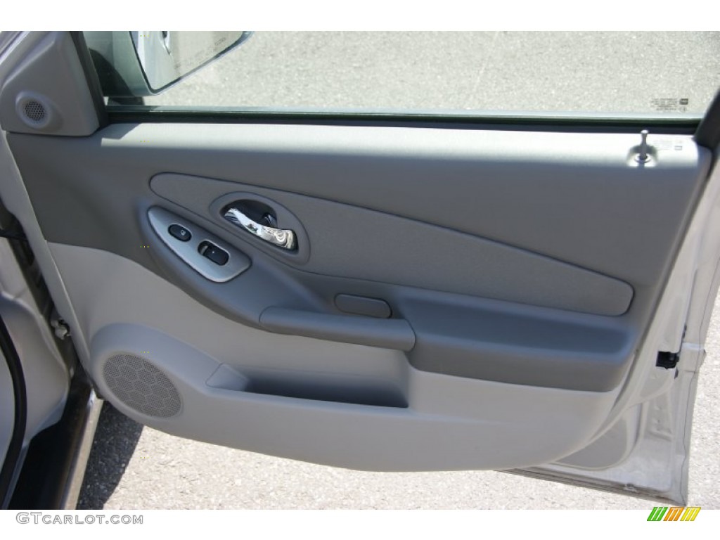 2006 Malibu LT Sedan - Silverstone Metallic / Titanium Gray photo #17
