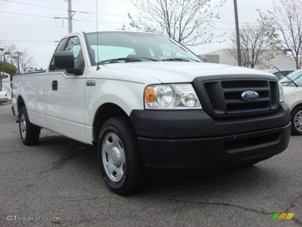 2006 F150 XL Regular Cab - Oxford White / Medium Flint photo #1