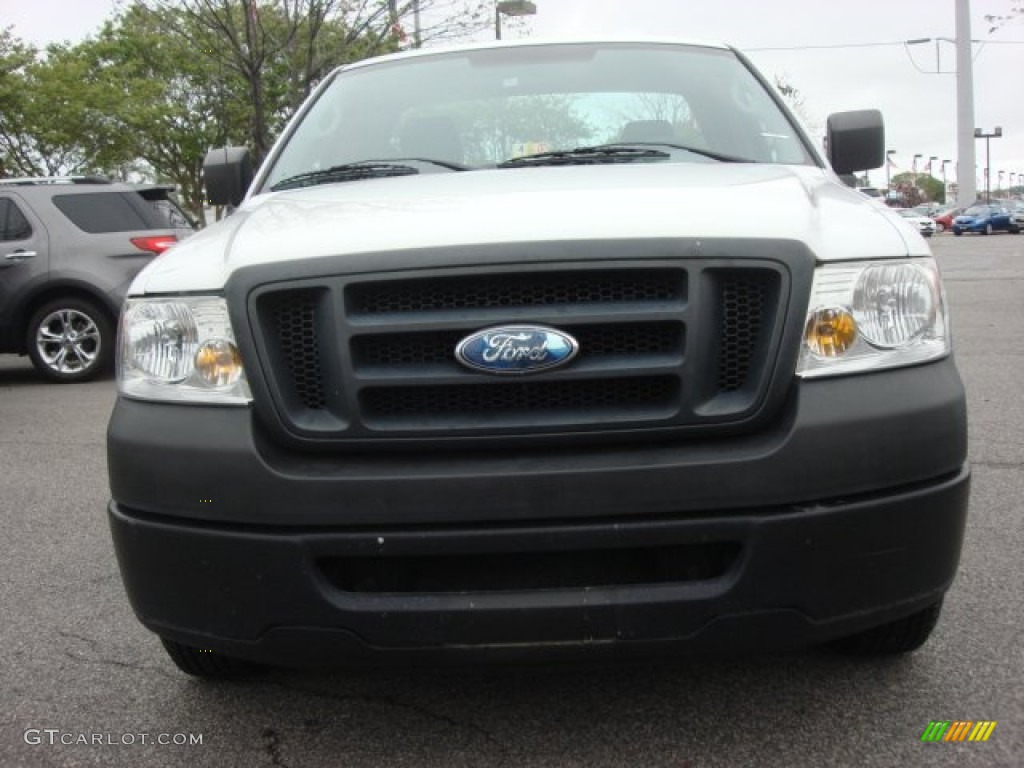 2006 F150 XL Regular Cab - Oxford White / Medium Flint photo #9