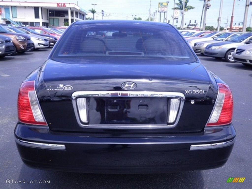 2004 XG350 Sedan - Black Obsidian / Gray photo #9