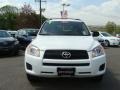 Super White - RAV4 4WD Photo No. 2