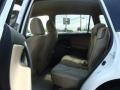 Super White - RAV4 4WD Photo No. 13