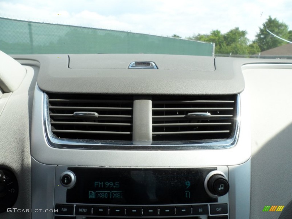 2010 Malibu LT Sedan - Taupe Gray Metallic / Titanium photo #32