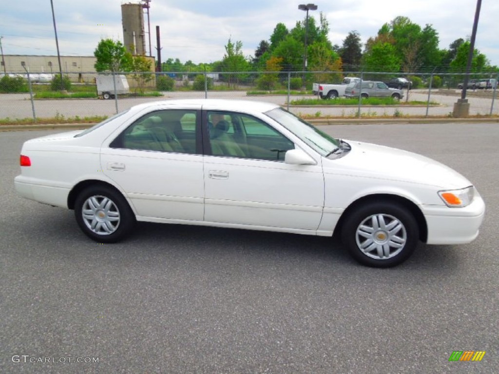 2000 Camry LE - Super White / Oak photo #3