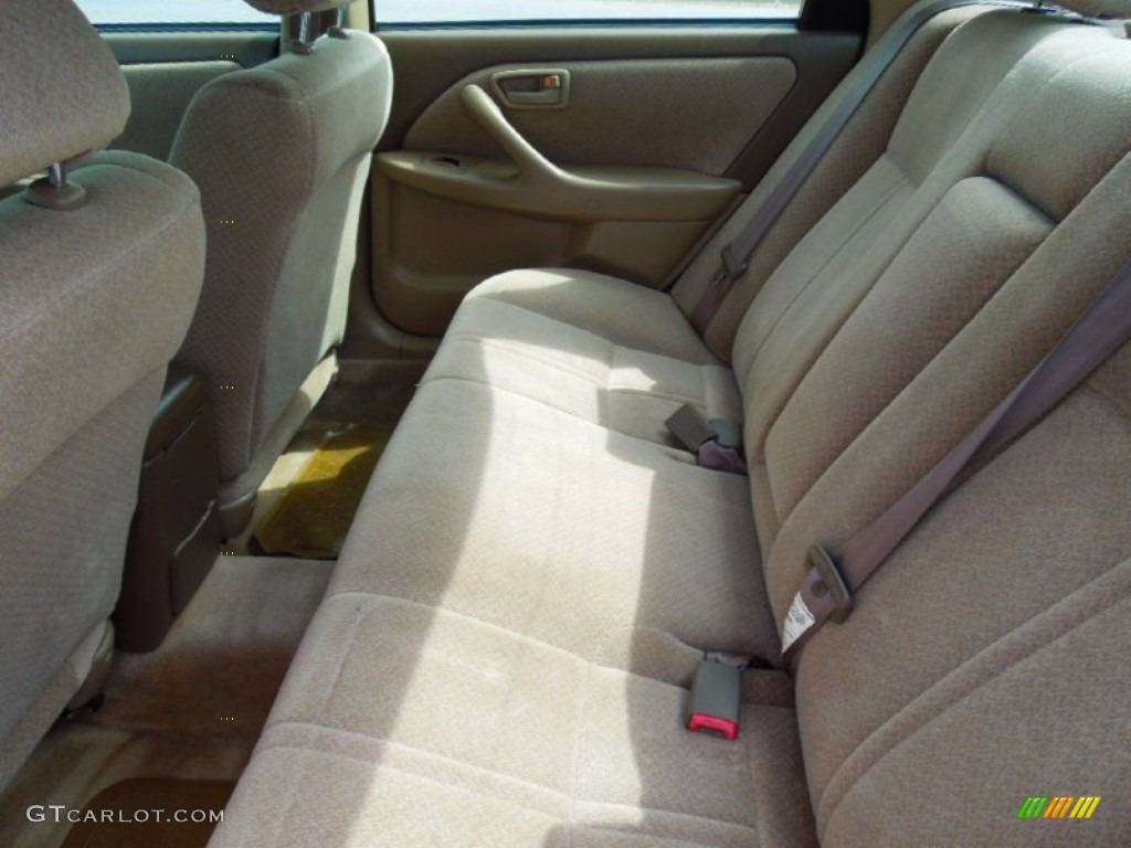 2000 Camry LE - Super White / Oak photo #15