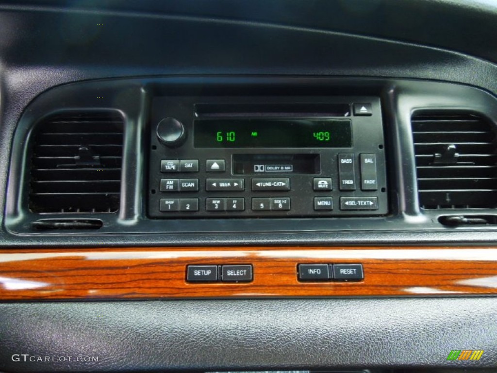 2008 Ford Crown Victoria LX Audio System Photos