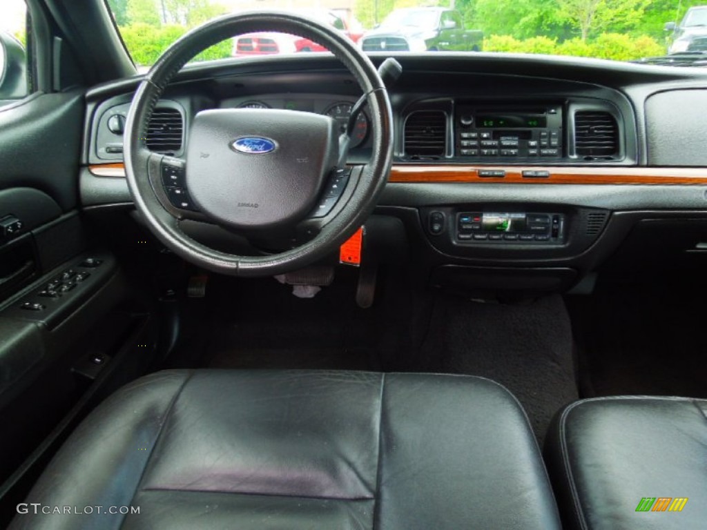 2008 Ford Crown Victoria LX Charcoal Black Dashboard Photo #64144576