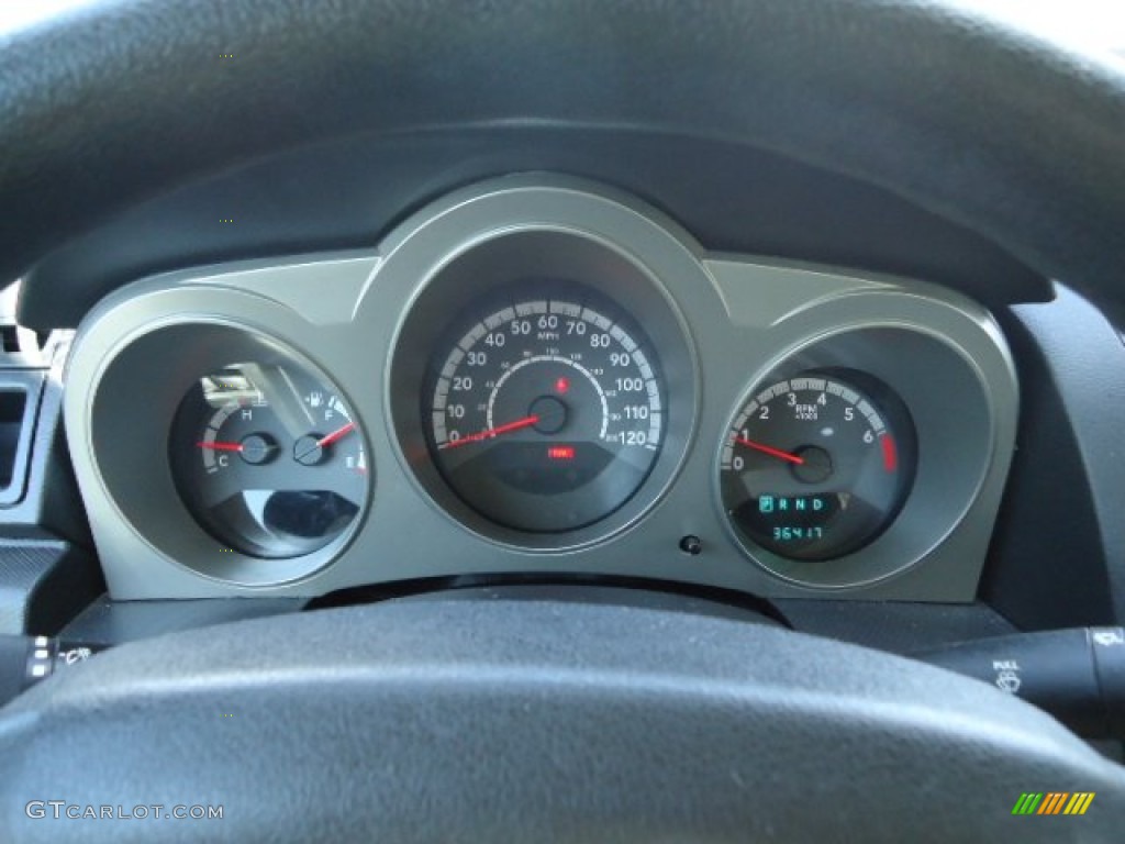 2010 Avenger SXT - Bright Silver Metallic / Dark Slate Gray photo #30