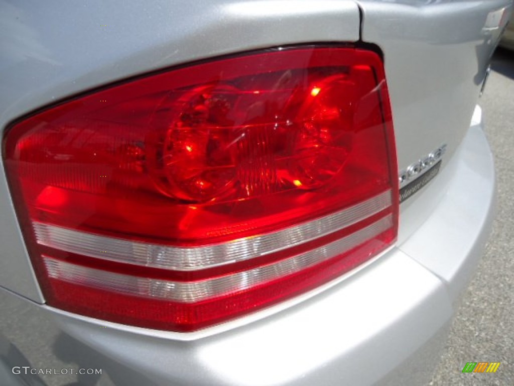 2010 Avenger SXT - Bright Silver Metallic / Dark Slate Gray photo #35