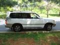 Natural White - Land Cruiser  Photo No. 8