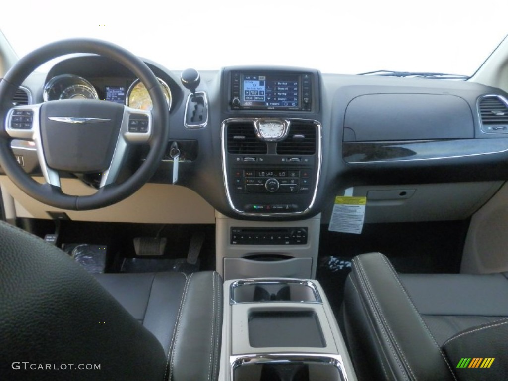 2012 Town & Country Touring - L - Dark Charcoal Pearl / Black/Light Graystone photo #12