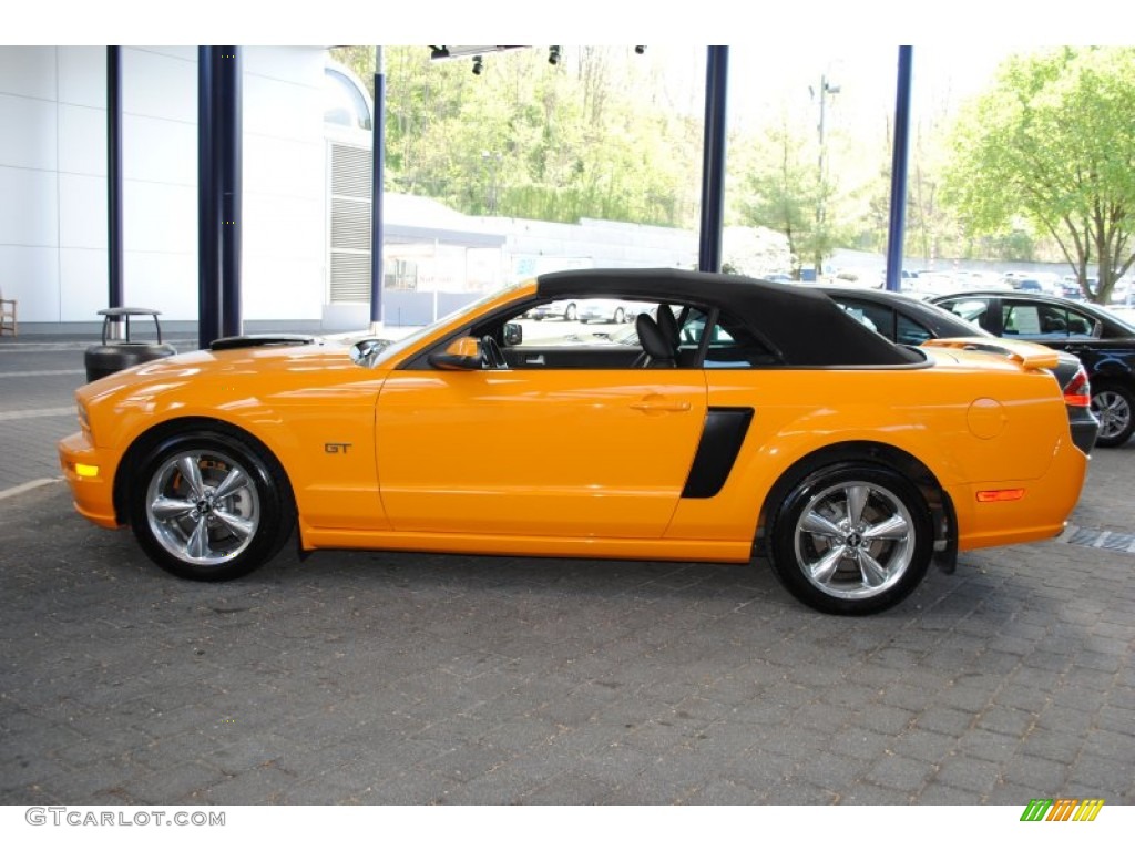 2008 Mustang GT Premium Convertible - Grabber Orange / Dark Charcoal photo #3