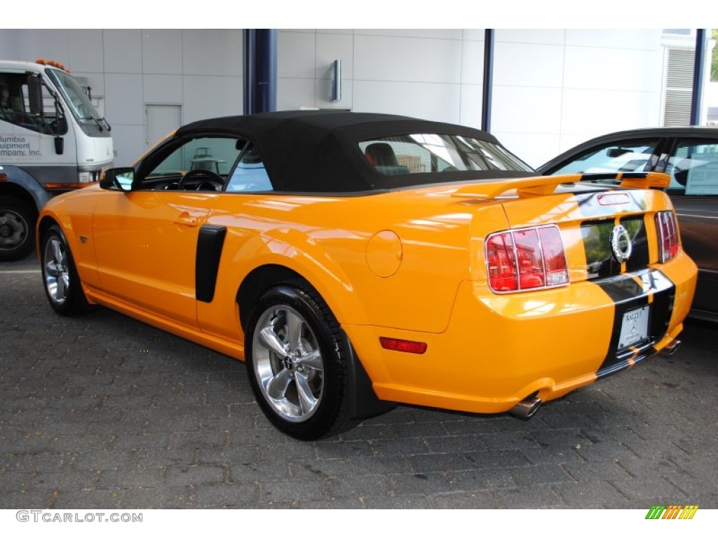 2008 Mustang GT Premium Convertible - Grabber Orange / Dark Charcoal photo #4