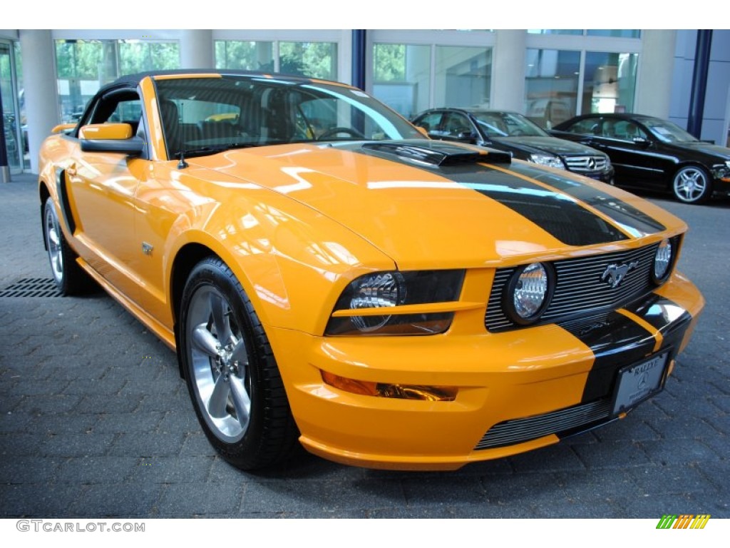 2008 Mustang GT Premium Convertible - Grabber Orange / Dark Charcoal photo #7