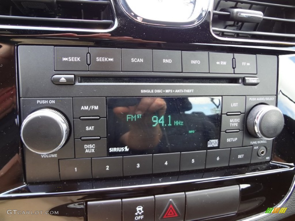 2012 Chrysler 200 Touring Convertible Audio System Photo #64151813