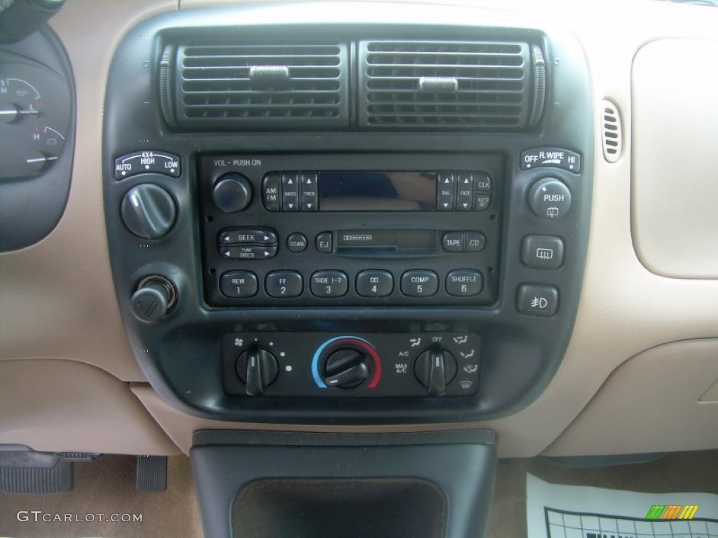 1997 Ford Explorer XLT 4x4 Controls Photo #64152650