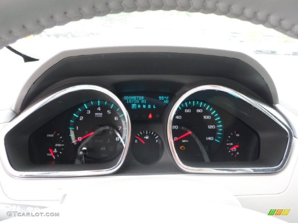 2012 Traverse LT AWD - White / Dark Gray/Light Gray photo #16