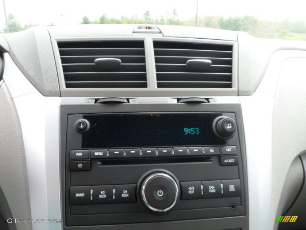 2012 Traverse LT AWD - White / Dark Gray/Light Gray photo #18