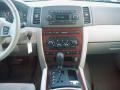 Black - Grand Cherokee Limited 4x4 Photo No. 13