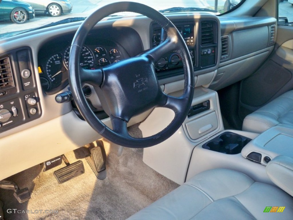2001 Tahoe LT - Sunset Gold Metallic / Tan/Neutral photo #17
