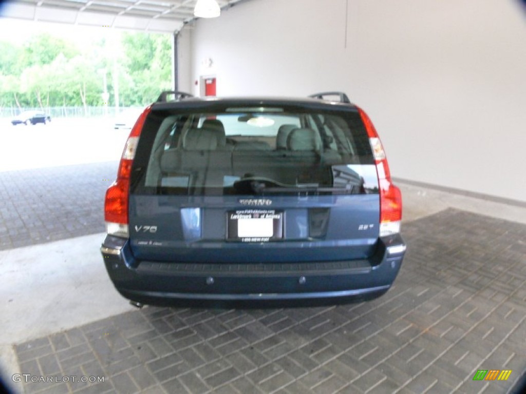 2006 V70 2.5T - Barents Blue Metallic / Taupe/Light Taupe photo #4