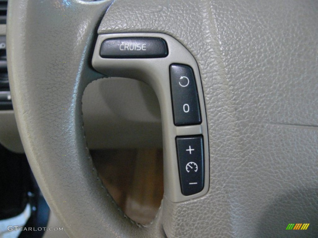 2006 V70 2.5T - Barents Blue Metallic / Taupe/Light Taupe photo #23