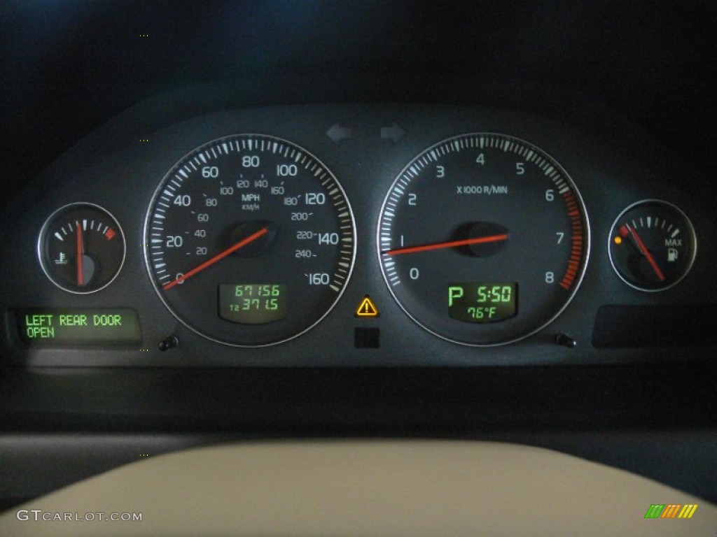 2006 V70 2.5T - Barents Blue Metallic / Taupe/Light Taupe photo #25