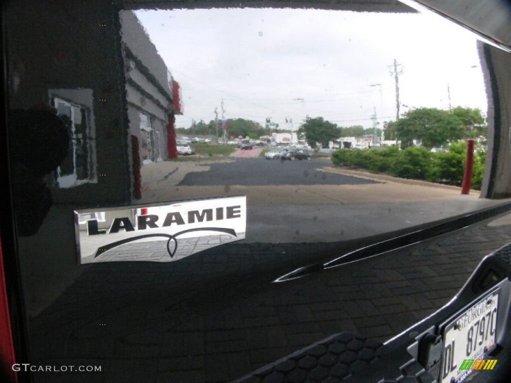 2010 Ram 1500 Laramie Crew Cab - Brilliant Black Crystal Pearl / Light Pebble Beige/Bark Brown photo #9