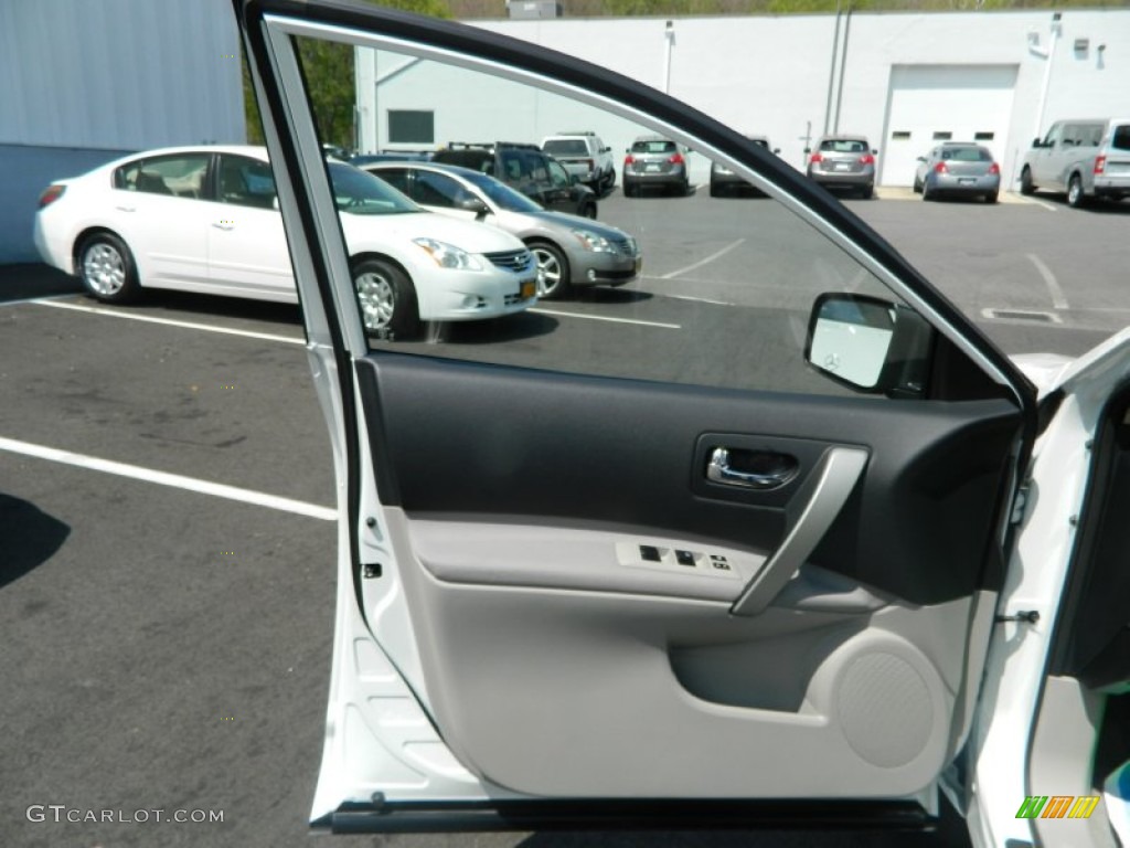 2012 Rogue S Special Edition - Pearl White / Gray photo #18