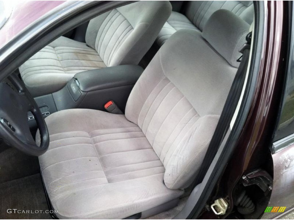 1994 Intrepid Sedan - Black Cherry Pearl / Dark Gray photo #12