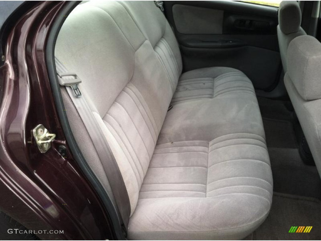 1994 Intrepid Sedan - Black Cherry Pearl / Dark Gray photo #16