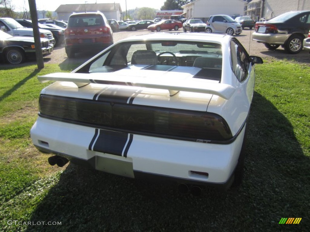 1986 Fiero GT - White / Gray photo #5
