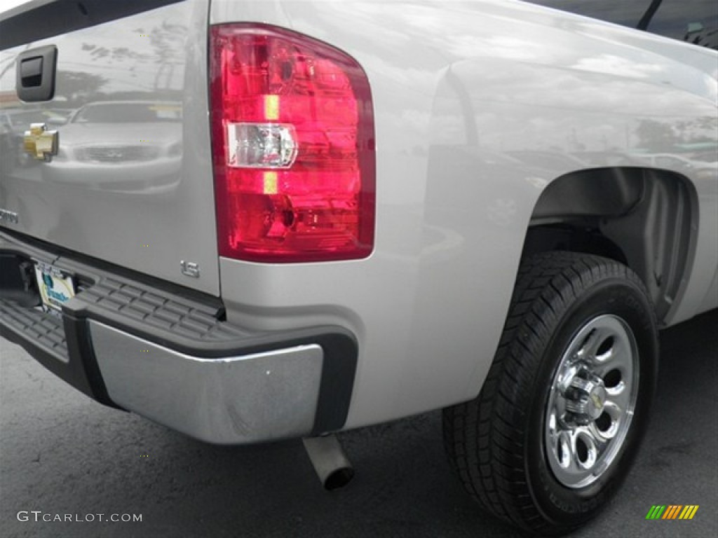 2009 Silverado 1500 LS Extended Cab - Silver Birch Metallic / Dark Titanium photo #10